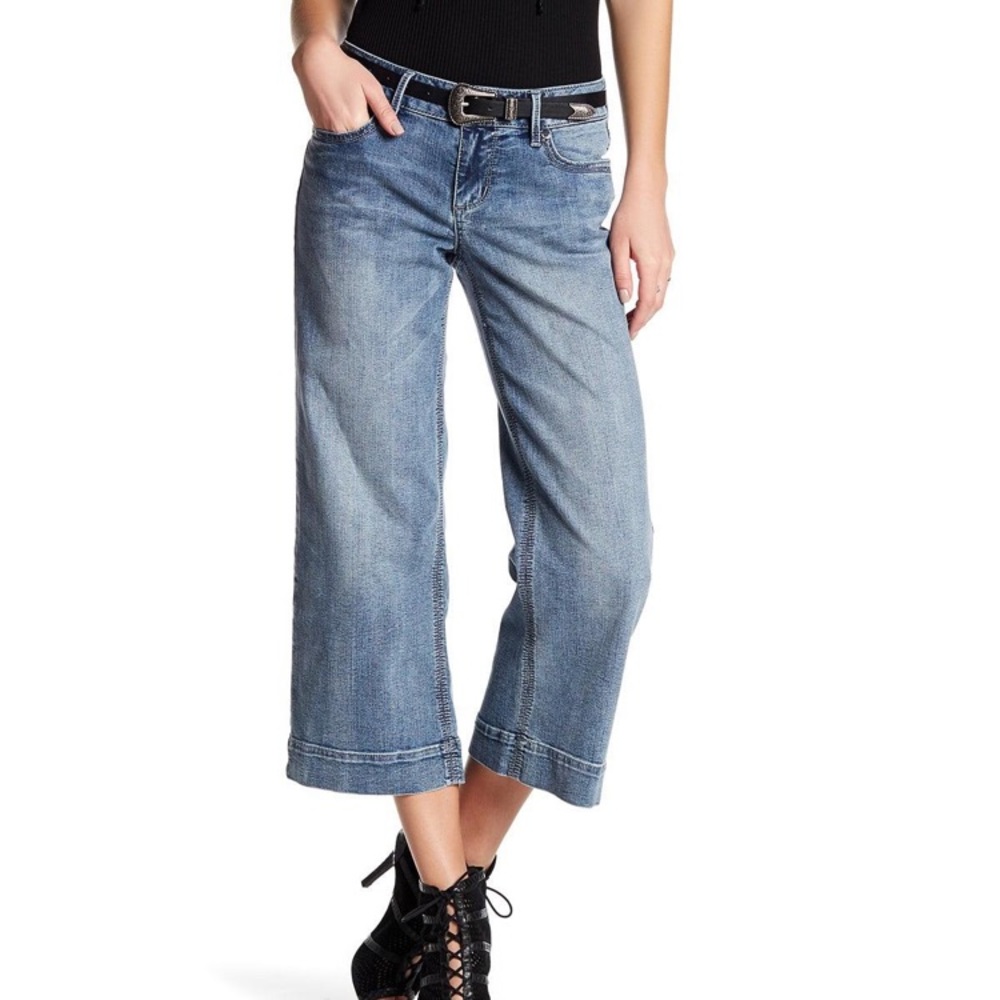 Seven7 gaucho jeans, medium wash